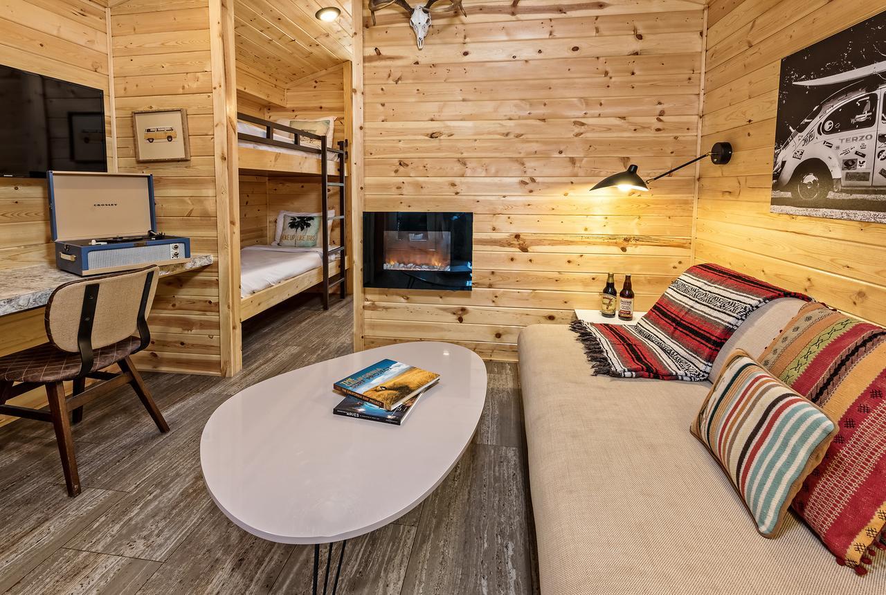 Flying Flags Rv Resort & Campground بويلتون الغرفة الصورة